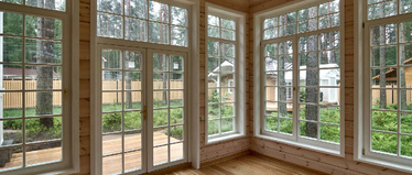 Деревянные верандные окна